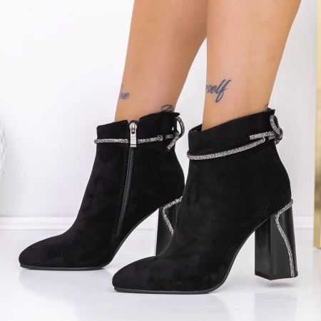 Kurze High Heels und 3C3 -Plattform schwarz | Mei