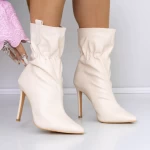 Kurze Stiefel mit einem dünnen 3LB11 -Fersenlicht -Beige Mei