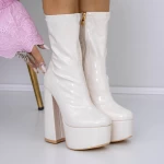 Kurze High Heels und 3LB10 Beige Mei