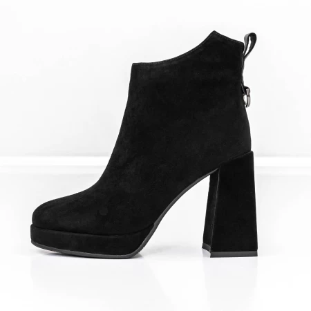 Kurze Stiefel mit einer dicken Ferse M03-05A Black Jose Simon