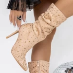 Kurze Stiefel mit einem dünnen Absatz 30m1 Beige Mei