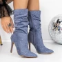 Kurze Stiefel mit einem dünnen Absatz 30m1 Blau Mei