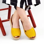 Sandalen auf der WH1932 -Plattform Gelb Mei