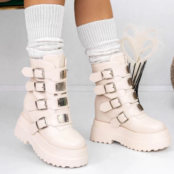 Bots auf der 3WL27 -Beige -Plattform Mei