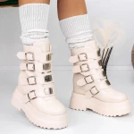 Bots auf der 3WL27 -Beige -Plattform Mei