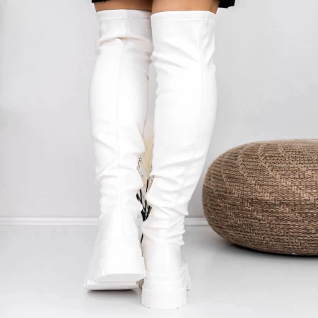 Stiefel auf der 3WL56 -weißen Plattform Mei