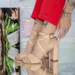 Sandalen mit einer dicken Ferse xdr276 nackt | Mei