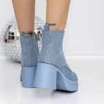 Kurze Stiefel mit einer dicken Ferse 3yl12 Blau Mei