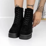 Kurze Stiefel mit einer dicken Absatz 3yl12 Black | Mei