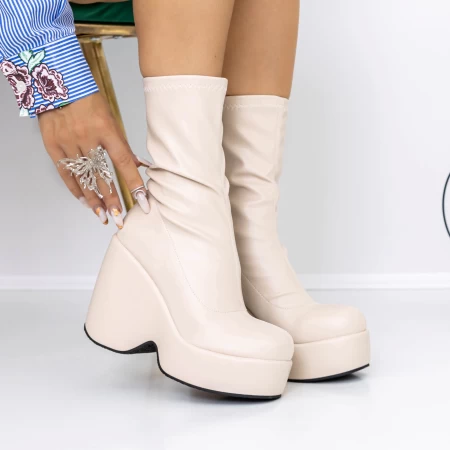 Kurze High Heels und 3yl3 Beige Mei