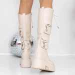 Stiefel auf dem 3WL21 Beige Mei