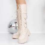 Stiefel auf dem 3WL21 Beige Mei