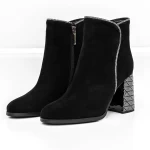 Kurze Stiefel mit einer dicken Ferse K9071-80B Black Jose Simon