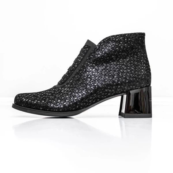Kurze Stiefel mit einer dicken Ferse KD3-1A Black Jose Simon