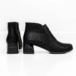 Kurze Stiefel mit einer dicken Ferse KD3-1A Black Jose Simon