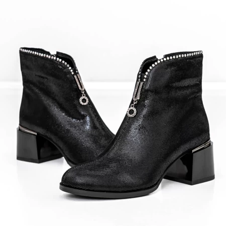 Kurze Stiefel mit einer dicken Ferse KD18-30B Black Jose Simon