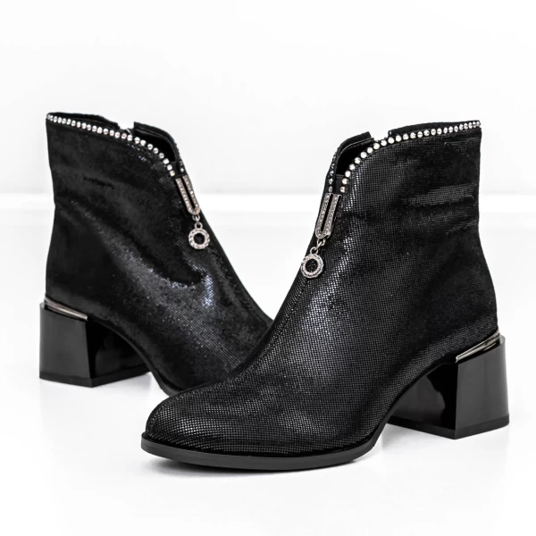 Kurze Stiefel mit einer dicken Ferse KD18-30B Black Jose Simon