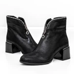 Kurze Stiefel mit einer dicken Ferse KD18-30B Black Jose Simon