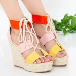 Sandalen auf der XKK231 -Plattform Gelb Mei