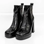 Kurze Stiefel mit einer dicken Ferse M03-03 Black Jose Simon