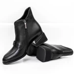 Kurze Stiefel mit einer dicken Ferse K21698-3A Black Jose Simon