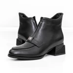 Kurze Stiefel mit einer dicken Ferse K21698-3A Black Jose Simon