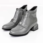 Kurze Stiefel mit einer dicken Ferse K21698-3B Grey Jose Simon