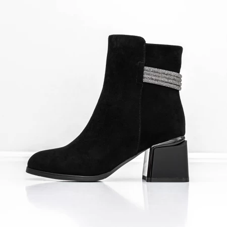 Kurze Stiefel mit einer dicken Ferse K577-37B Black Jose Simon