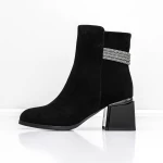 Kurze Stiefel mit einer dicken Ferse K577-37B Black Jose Simon