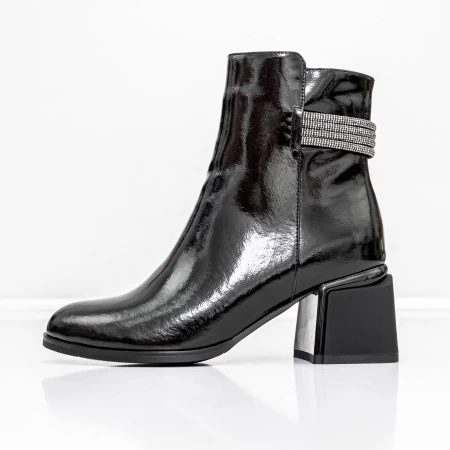 Kurze Stiefel mit einer dicken Ferse K577-37C Black Jose Simon