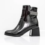 Kurze Stiefel mit einer dicken Ferse K577-37C Black Jose Simon
