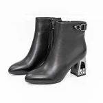 Kurze Stiefel mit einer dicken Ferse K9196-1b Black Jose Simon