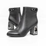 Kurze Stiefel mit einer dicken Ferse K9196-1b Black Jose Simon