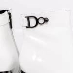 Kurze Stiefel mit einer dicken Ferse K9196-1d Creme Jose Simon