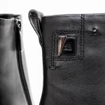 Kurze Stiefel mit einer dicken Ferse K5826-5049A Black Jose Simon