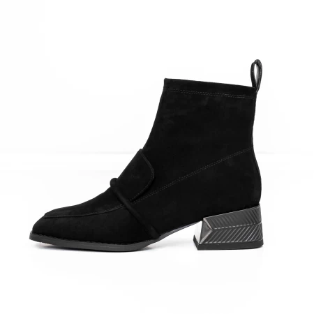 Kurze Stiefel mit einer dicken Ferse M12-01A Black Jose Simon
