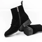 Kurze Stiefel mit einer dicken Ferse M12-01A Black Jose Simon