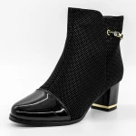 Kurze Stiefel mit einer dicken Absatz A1016 Black | Mode