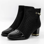 Kurze Stiefel mit einer dicken Absatz A1016 Black | Mode