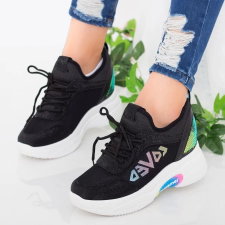 Sportschuhe auf der schwarzen Plattform NX101 Mei