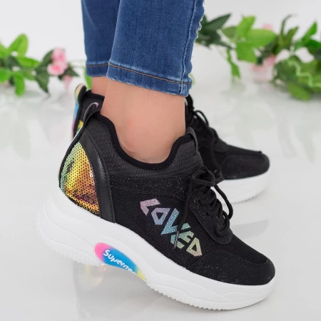Sportschuhe auf der schwarzen Plattform NX101 Mei