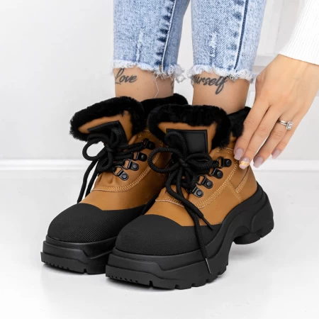 Frauenstiefel mit 3J7 Fellgelb Mei