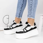 Sportschuhe auf der schwarzen Plattform 3WL70 Mei