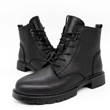 Frauenstiefel im Frühjahr 8301-22 Schwarz | Gebildet