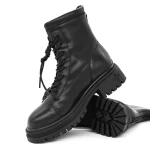 Frauenstiefel im Spring-Auto 8039 Black | Gebildet
