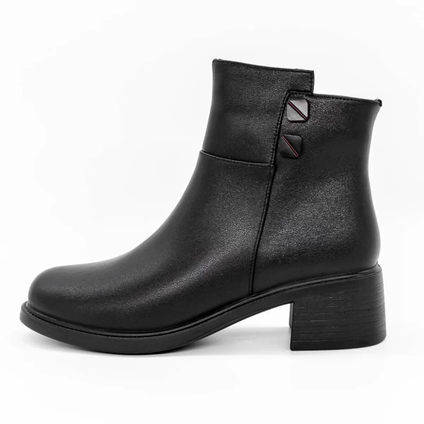 Frauenstiefel im Frühjahr 2915Q06 Black | Gebildet
