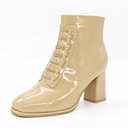 Kurze Stiefel mit einer dicken Ferse 6612 Pfirsich | Gebildet