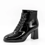 Kurze Stiefel mit einer dicken Absatz 6612 Black | Gebildet