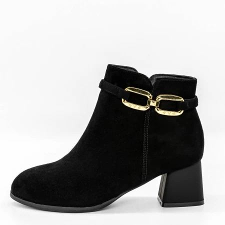 Kurze Stiefel mit einer dicken Absatz 5256 Schwarz | Gebildet