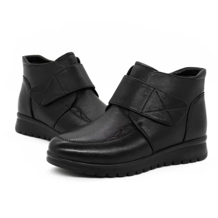Frauenstiefel mit Pelz M029 Black | Gebildet